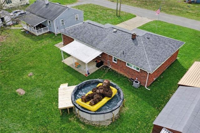 1211 Brentwood Dr, Pymatuning Twp, PA 16125