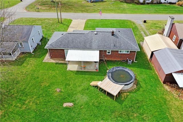 1211 Brentwood Dr, Pymatuning Twp, PA 16125