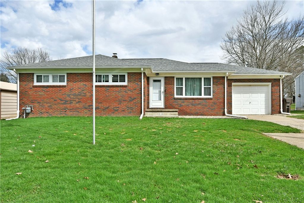 1211 Brentwood Dr, Pymatuning Twp, PA 16125