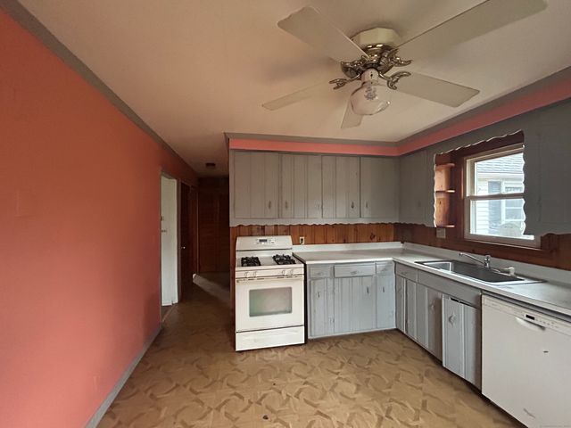 106 Barnes Street, New Britain, CT 06052