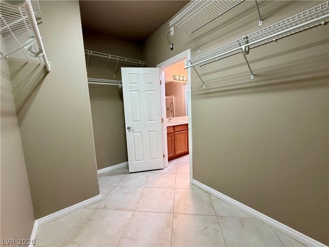 10227 Donde Avenue, Las Vegas, NV 89135
