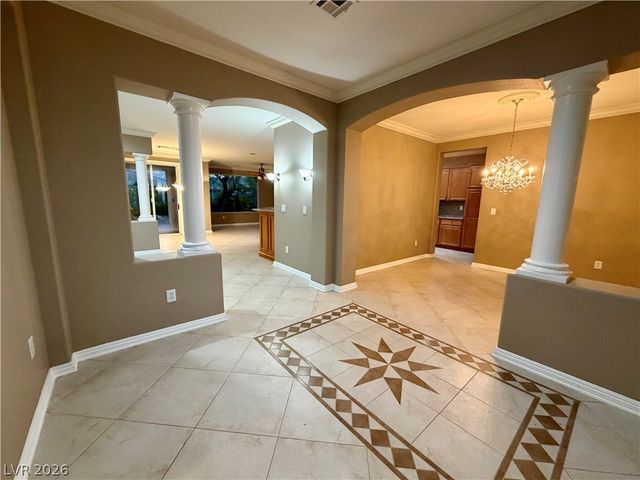 10227 Donde Avenue, Las Vegas, NV 89135