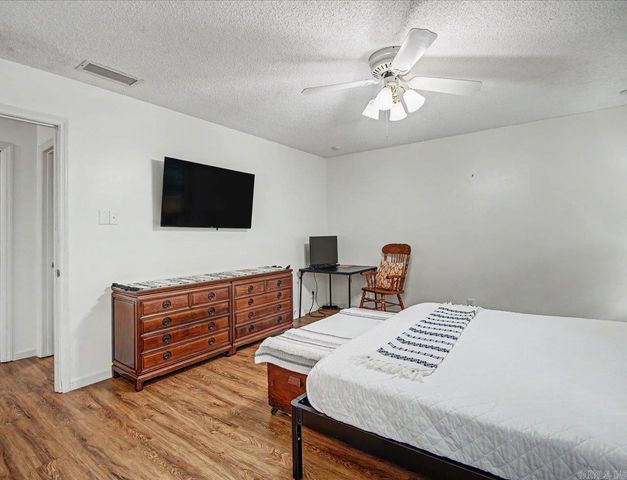 9 Tarifa Lane, Hot Springs Village, AR 71909