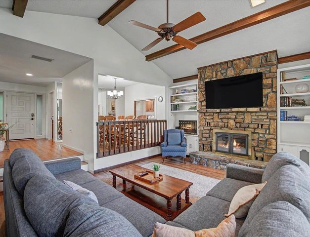 9 Tarifa Lane, Hot Springs Village, AR 71909