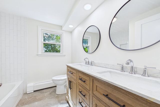 22 Myrtle Ave, Acushnet, MA 02743