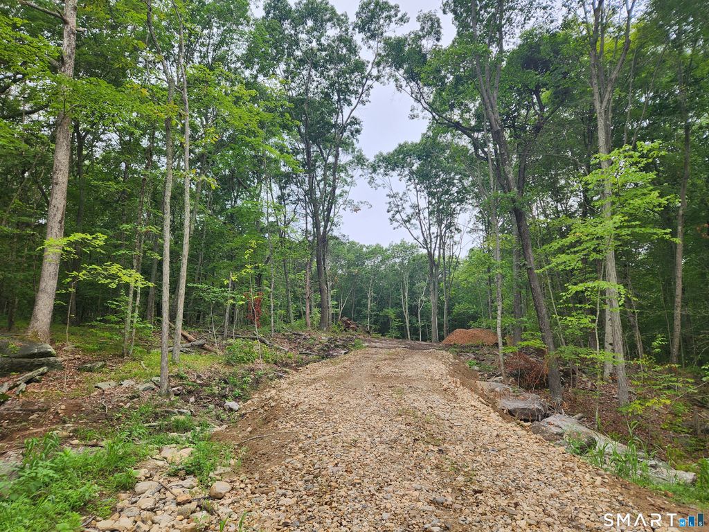 262 Route 81, Killingworth, CT 06419