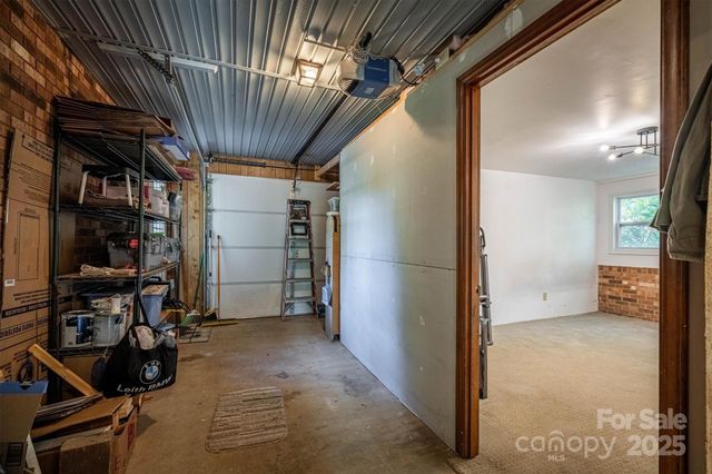 2511 Zacks Farm Road, Lenoir, NC 28645