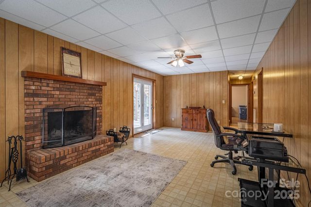 2511 Zacks Farm Road, Lenoir, NC 28645