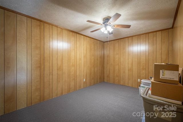 2511 Zacks Farm Road, Lenoir, NC 28645