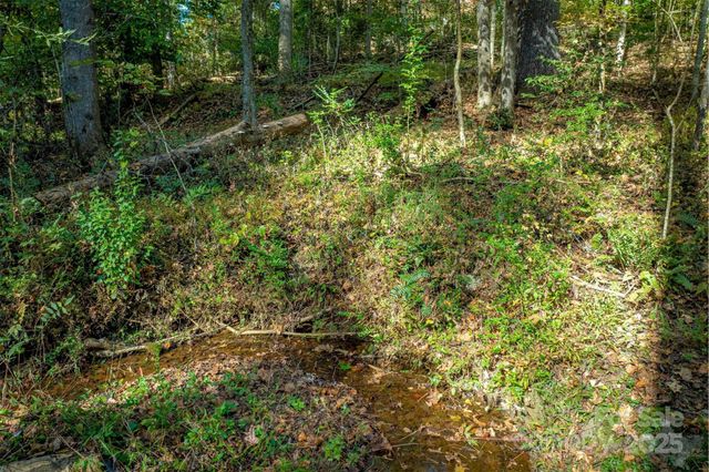 2511 Zacks Farm Road, Lenoir, NC 28645