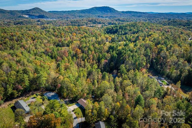 2511 Zacks Farm Road, Lenoir, NC 28645