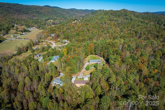 2511 Zacks Farm Road, Lenoir, NC 28645