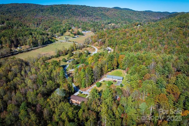 2511 Zacks Farm Road, Lenoir, NC 28645