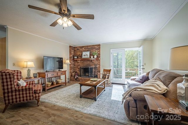 2511 Zacks Farm Road, Lenoir, NC 28645