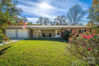 2511 Zacks Farm Road, Lenoir, NC 28645