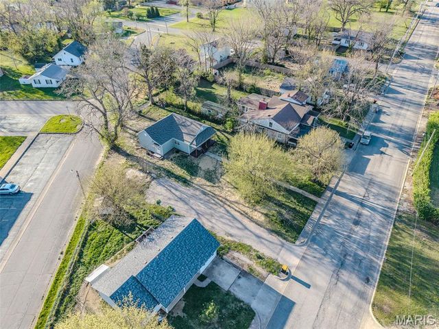 450 Michigan Avenue, Lebanon, MO 65536