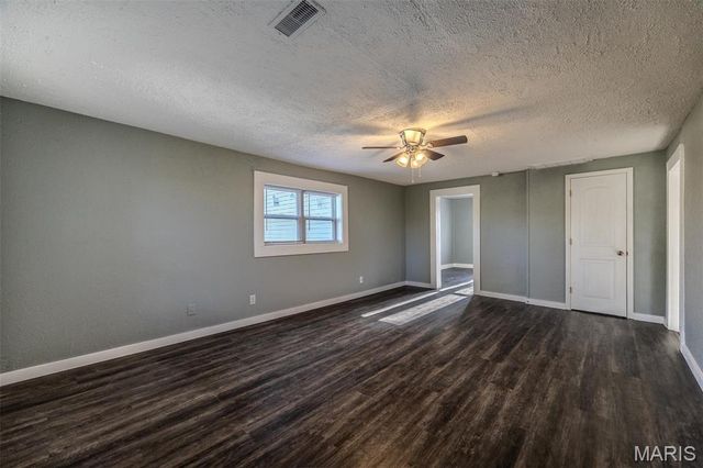 450 Michigan Avenue, Lebanon, MO 65536