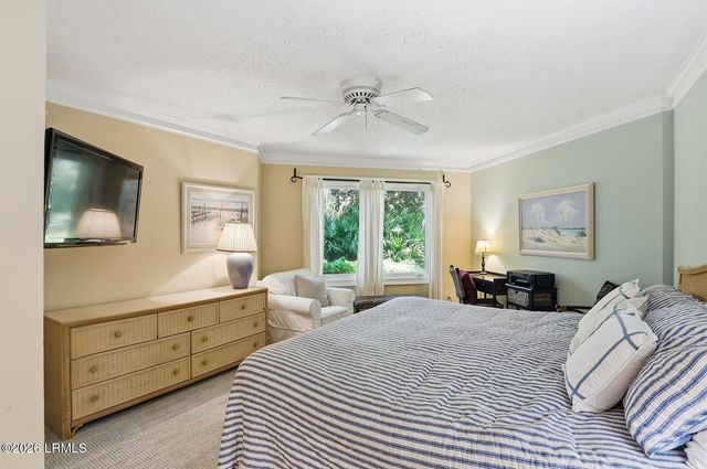 100 Colonnade Clb Unit 137, Hilton Head Island, SC 29928