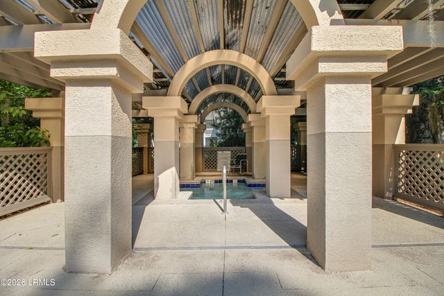 100 Colonnade Clb Unit 137, Hilton Head Island, SC 29928