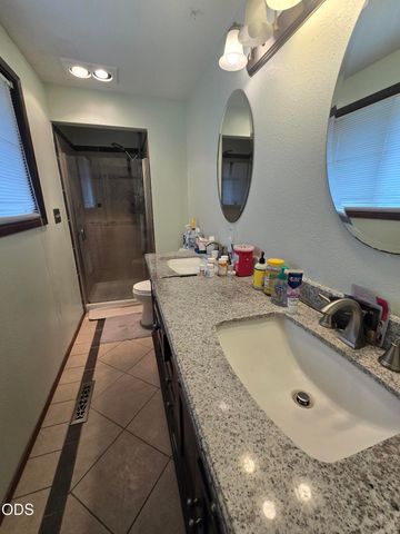1158 Douglas Street, Medford, OR 97501