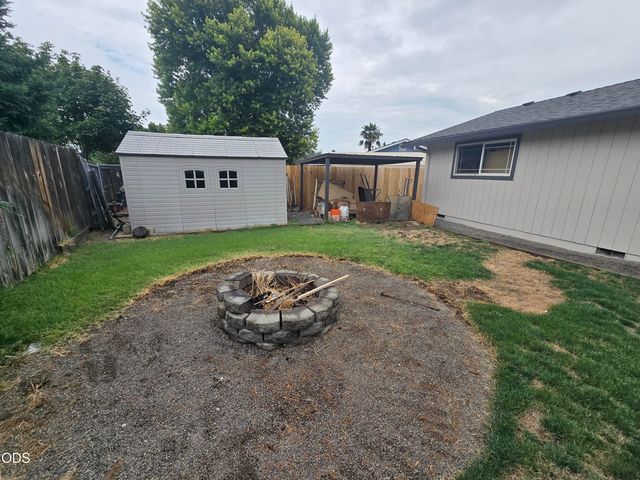 1158 Douglas Street, Medford, OR 97501