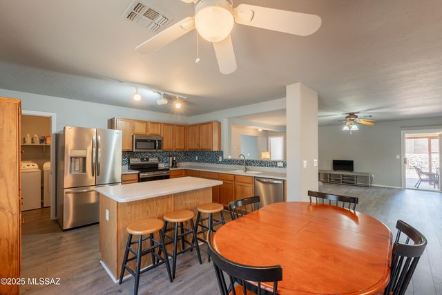 10359 E Haymarket Street, Tucson, AZ 85747