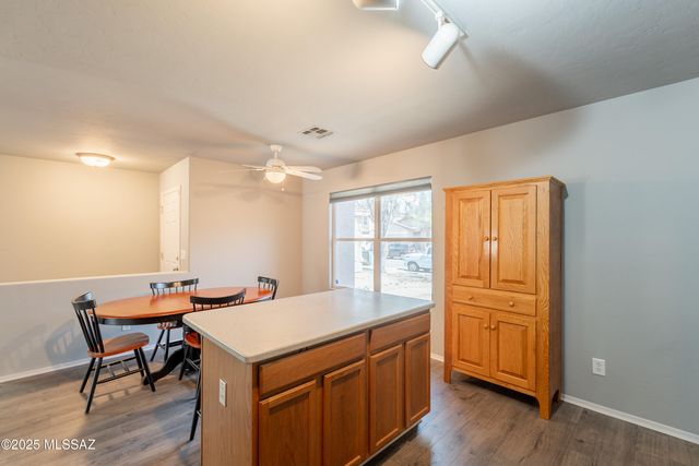 10359 E Haymarket Street, Tucson, AZ 85747