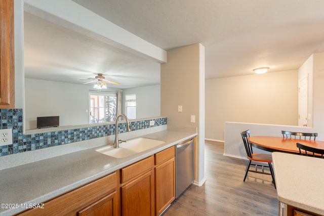 10359 E Haymarket Street, Tucson, AZ 85747