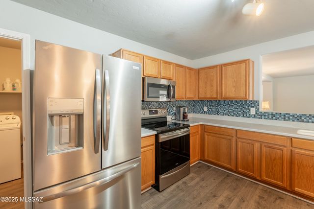 10359 E Haymarket Street, Tucson, AZ 85747