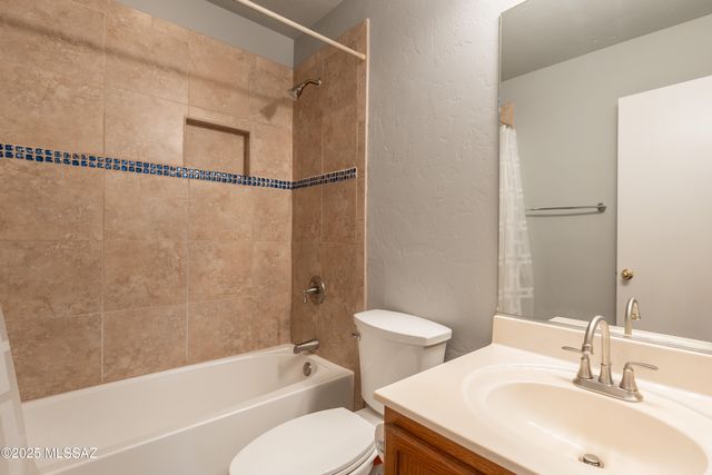 10359 E Haymarket Street, Tucson, AZ 85747