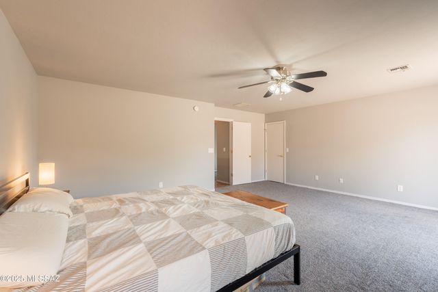 10359 E Haymarket Street, Tucson, AZ 85747