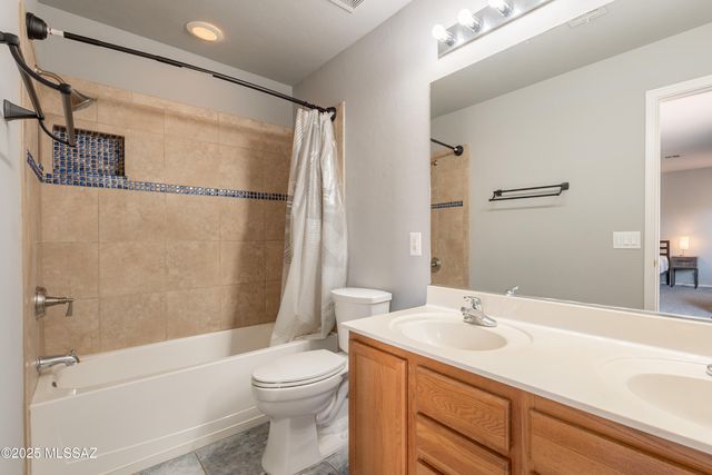 10359 E Haymarket Street, Tucson, AZ 85747