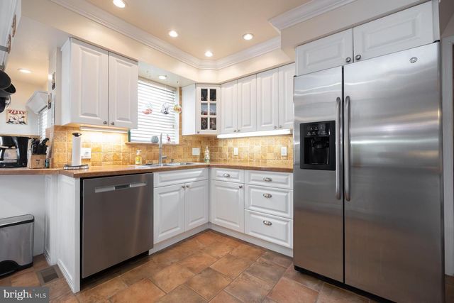 12 HENRY, Gibbsboro, NJ 08026