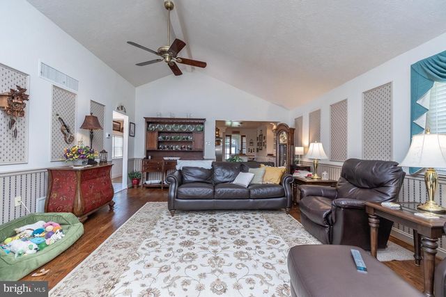 12 HENRY, Gibbsboro, NJ 08026