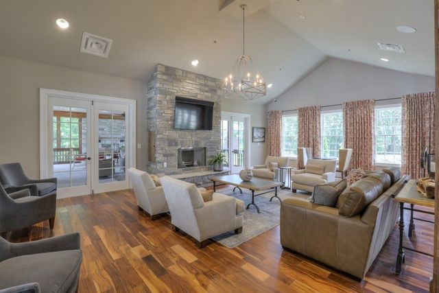 319 Cloverbrook Way, Gallatin, TN 37066