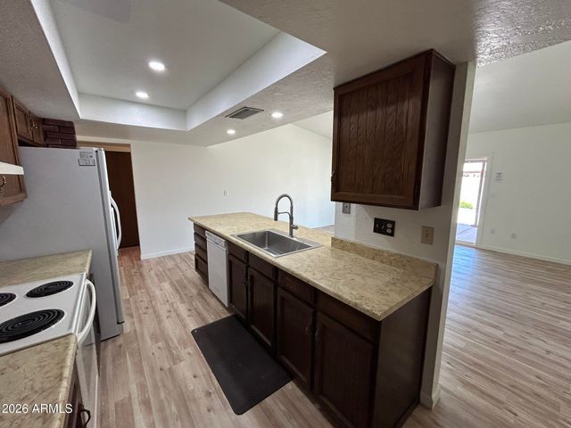 2608 N JAY Street, Chandler, AZ 85225