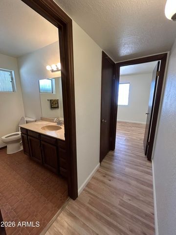 2608 N JAY Street, Chandler, AZ 85225