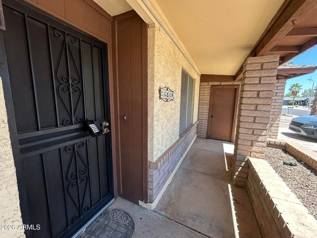 2608 N JAY Street, Chandler, AZ 85225