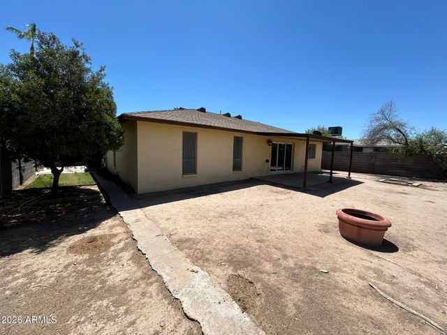 2608 N JAY Street, Chandler, AZ 85225