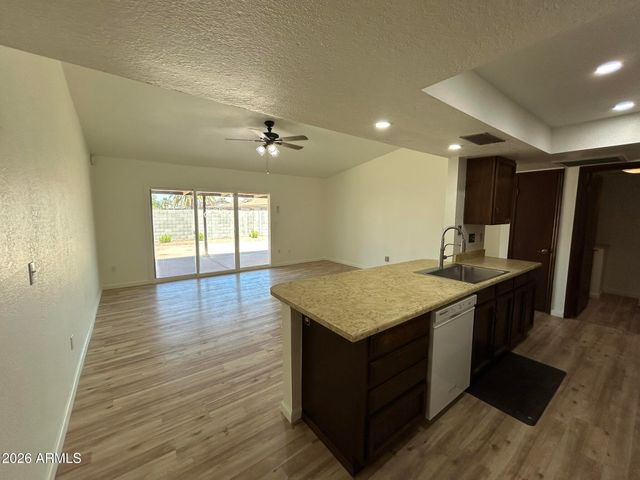 2608 N JAY Street, Chandler, AZ 85225