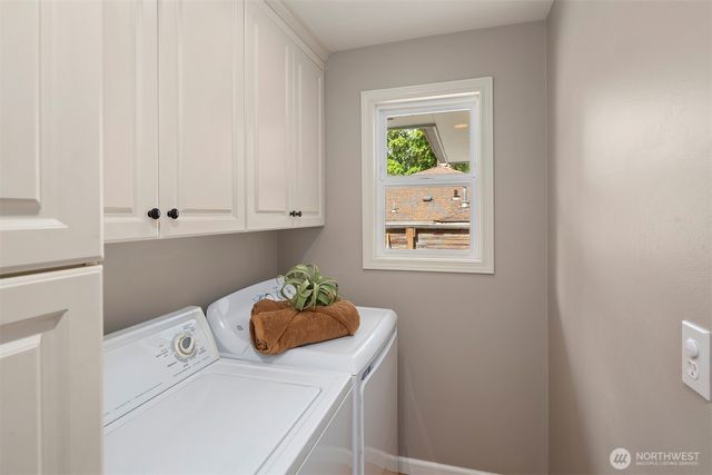 9712 SE 41st, Mercer Island, WA 98040