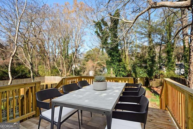 1679 Emerald Avenue SW, Atlanta, GA 30310