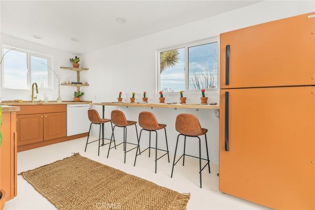1571 Covelo Avenue, Yucca Valley, CA 92284