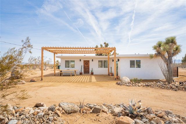 1571 Covelo Avenue, Yucca Valley, CA 92284