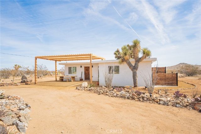 1571 Covelo Avenue, Yucca Valley, CA 92284