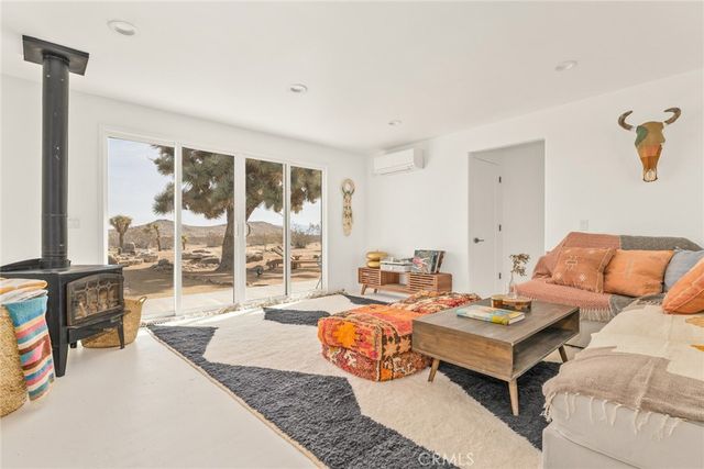 1571 Covelo Avenue, Yucca Valley, CA 92284