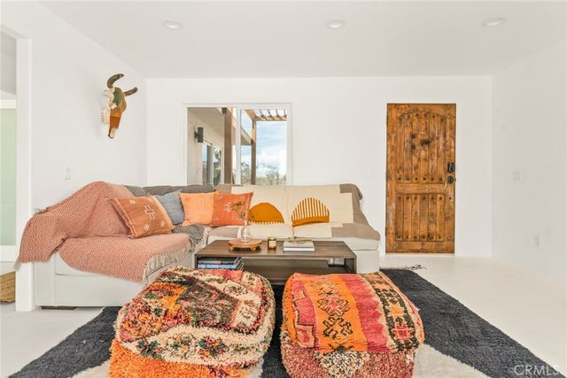 1571 Covelo Avenue, Yucca Valley, CA 92284