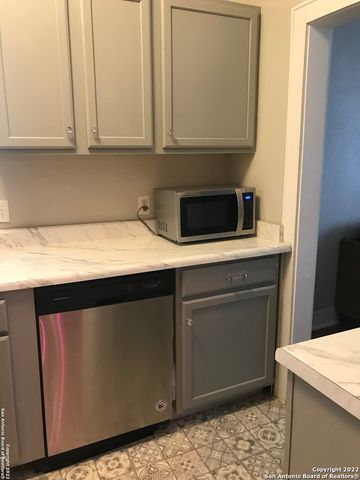 324 E FRENCH PL, San Antonio, TX 78212