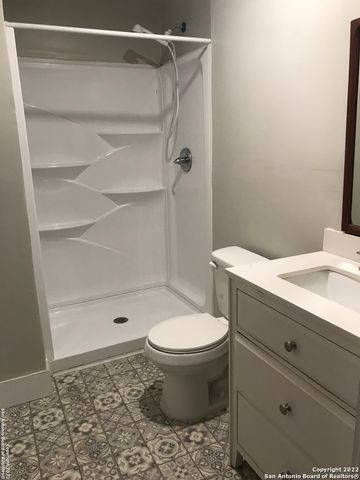 324 E FRENCH PL, San Antonio, TX 78212