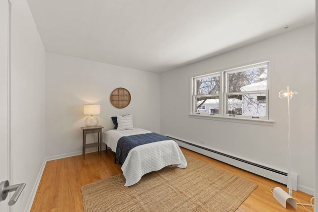 465 Cottage Avenue, Glen Ellyn, IL 60137